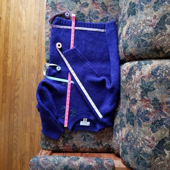 Purple soft, warm, light, mohair, oversize M, beaded leaf sweater, vintage 80s - Picture 5 of 5